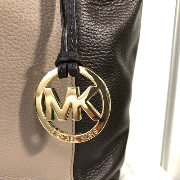 Michael Kors Coffee/Dark Taupe Large Jet Set Tote - Picture 5 of 15